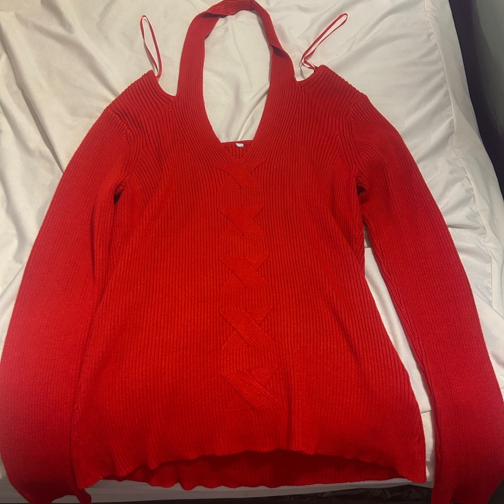 I am selling a beautiful red long sleeve shirt! ❤️